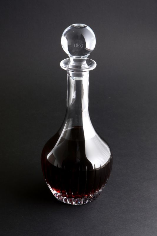 1863 bottle shot